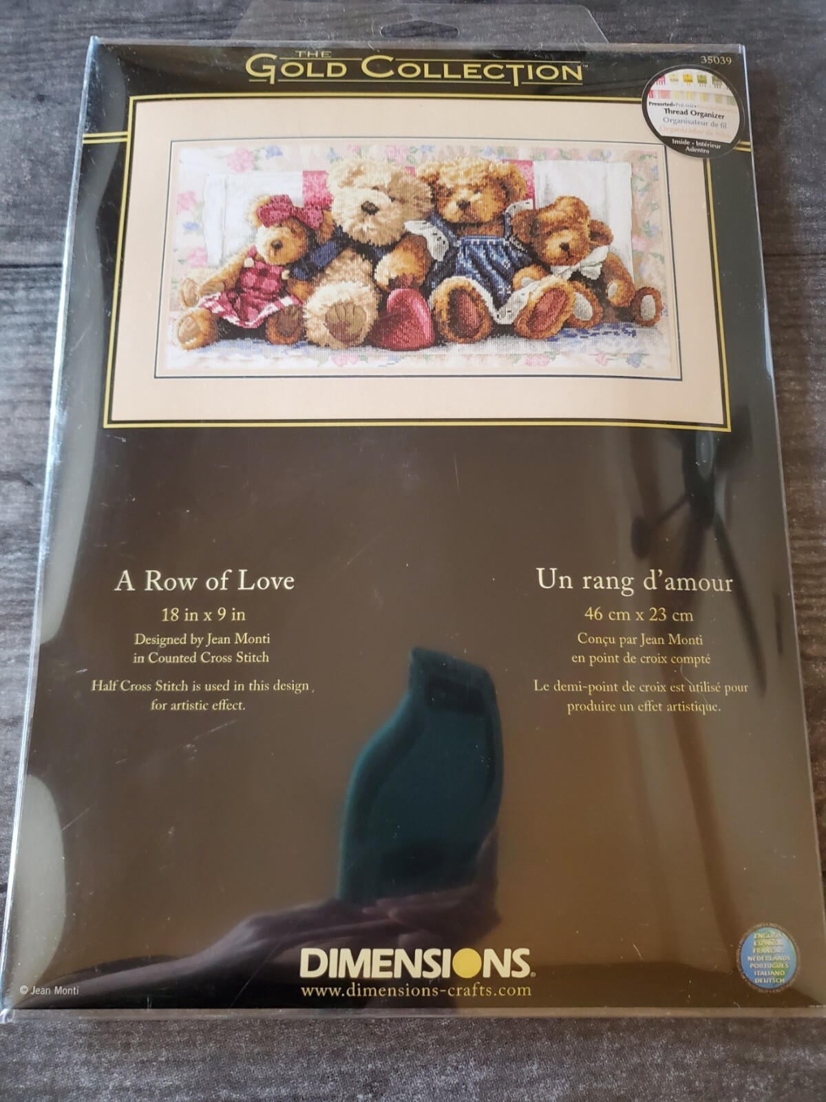NIP 2000 Dimensions Gold Collection "A Row of Love" Counted 