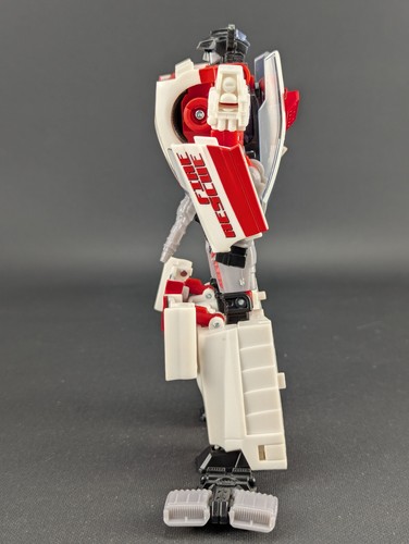 Transformers Generations Red Alert complete Hasbro Deluxe 2010 CHUG Classics - Picture 2 of 4