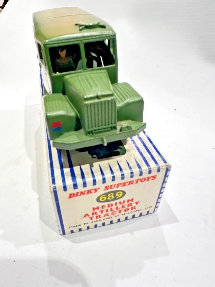 Tractor de artillería mediano Dinky SUPERTOYS 689 CASI COMO NUEVO original en caja Foto 2 de 4