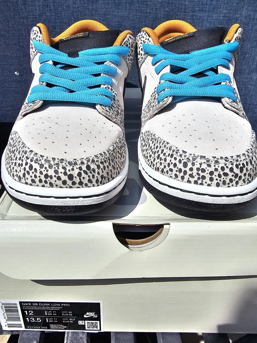 Nike SB Dunk Low Pro Black for Sale - Authenticity Guaranteed - eBay