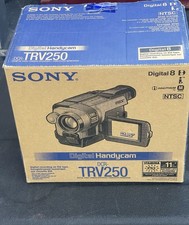 Sony DCR-TRV250 Digital8 Camcorder READ DESCRIPTIONS
