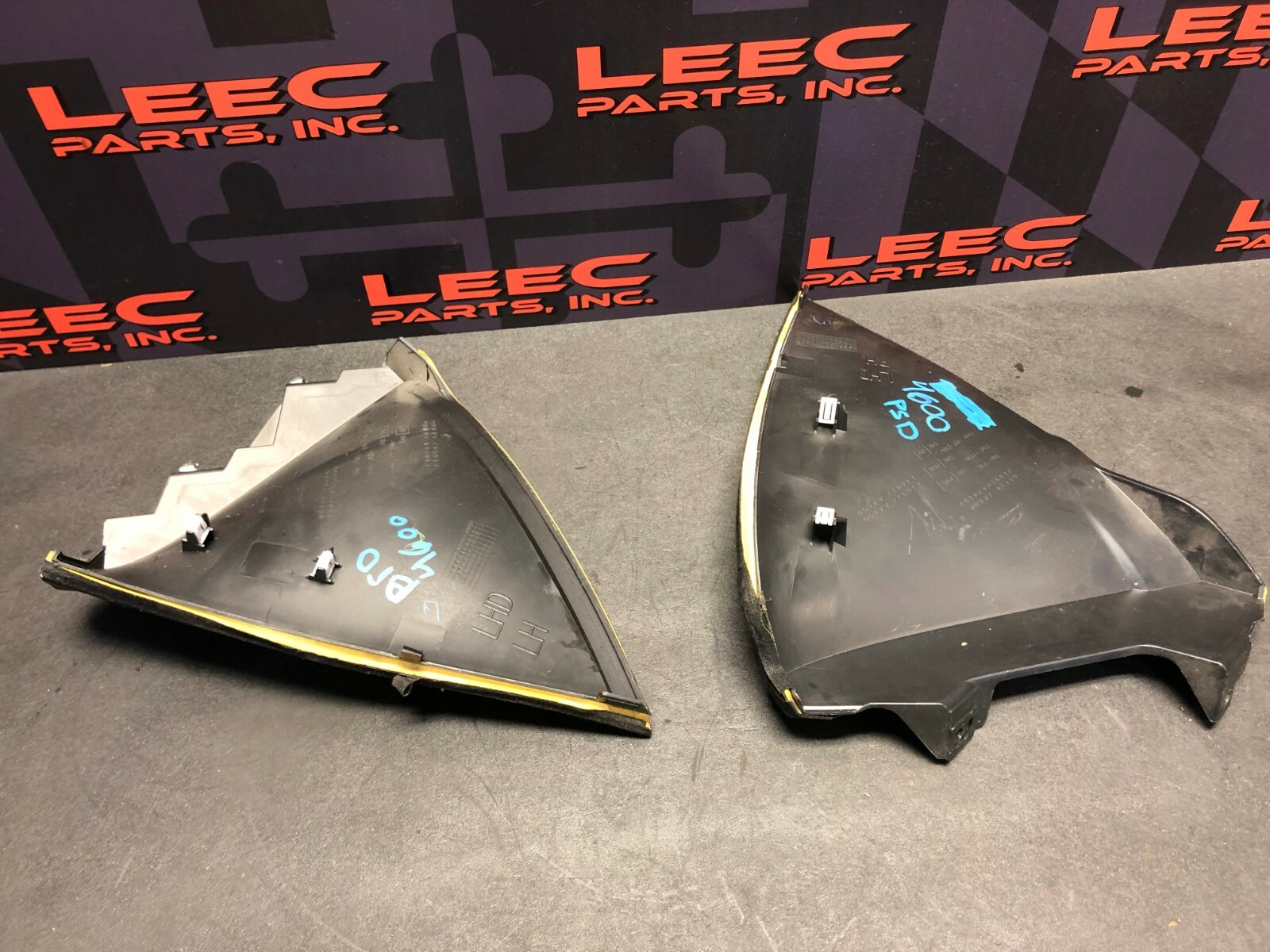 2008 INFINITI G37S G37 SPORT COUPE OEM CENTER CONSOLE SIDE TRIM PANELS