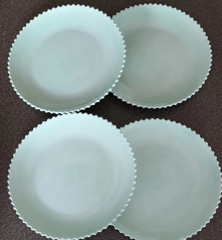 Martha Stewart™ ~ Juego de cuatro (4) ~ Melamina ~ Verde ~ 8,5" de diámetro Plato de ensalada Foto 3 de 4