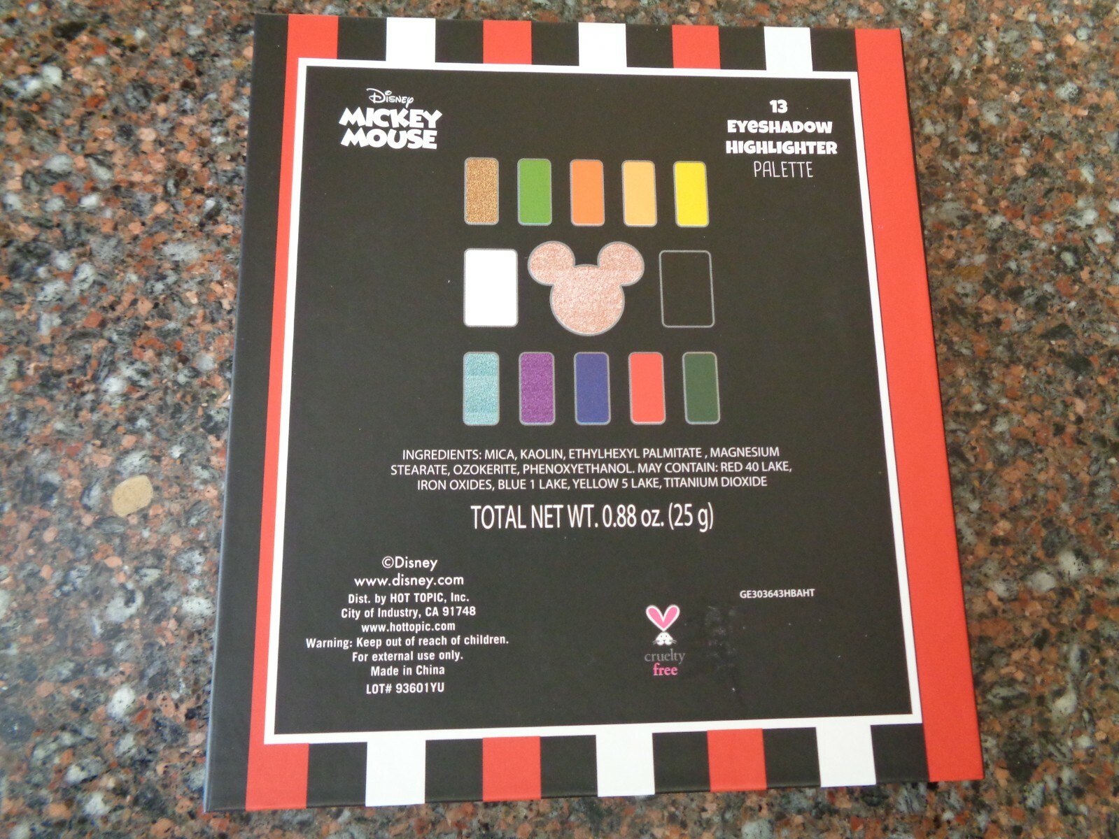 Dinsey Mickey Mouse Eyeshadow & Highlighter Palette 13 Shades New | eBay