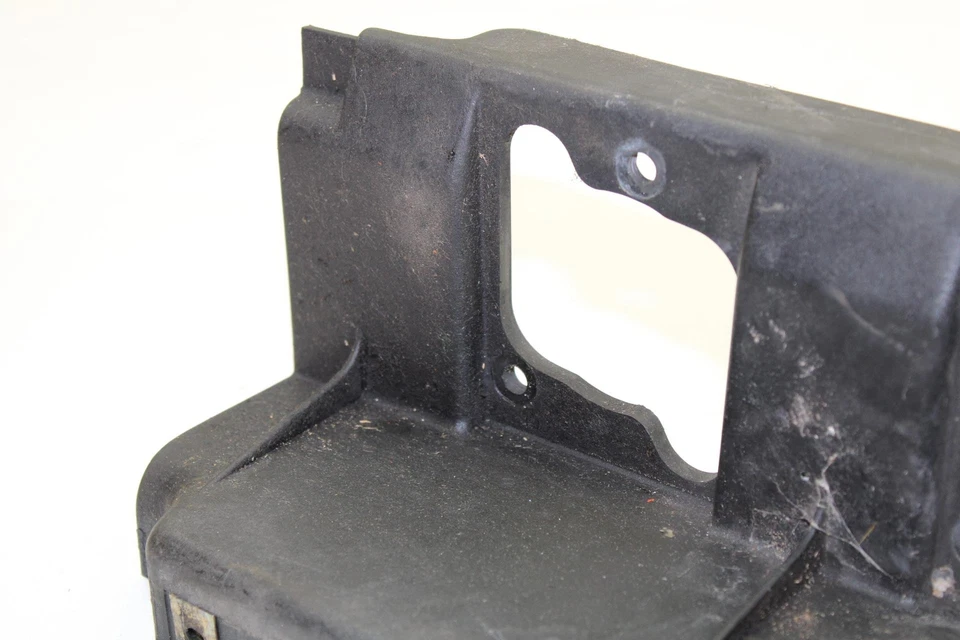 2002 Ski-doo Skandic 440 Oem Intake Side Cowl 420810792 SS77 - Image 2 of 4