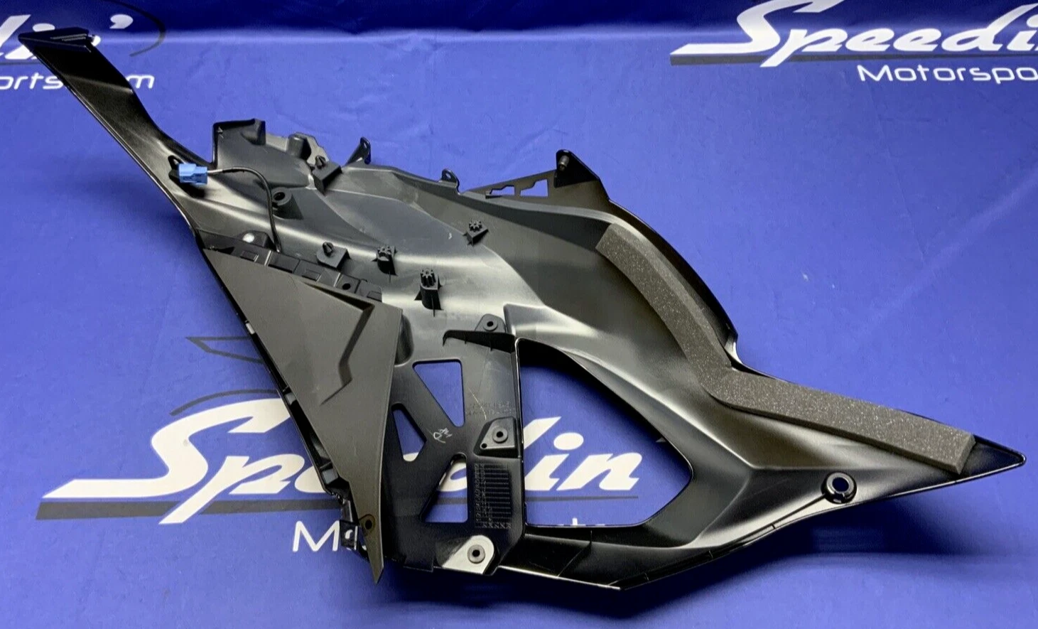 Kawasaki Right Lwr Fairing W/ Turn Signal (KRT) ZX-6R 2024-25 OEM