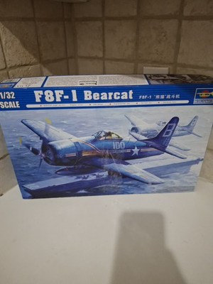 #ad Trumpeter F8F 1 Bearcat #02247 1:32 Fighter Model Kit NEW OPEN BOX $69.99