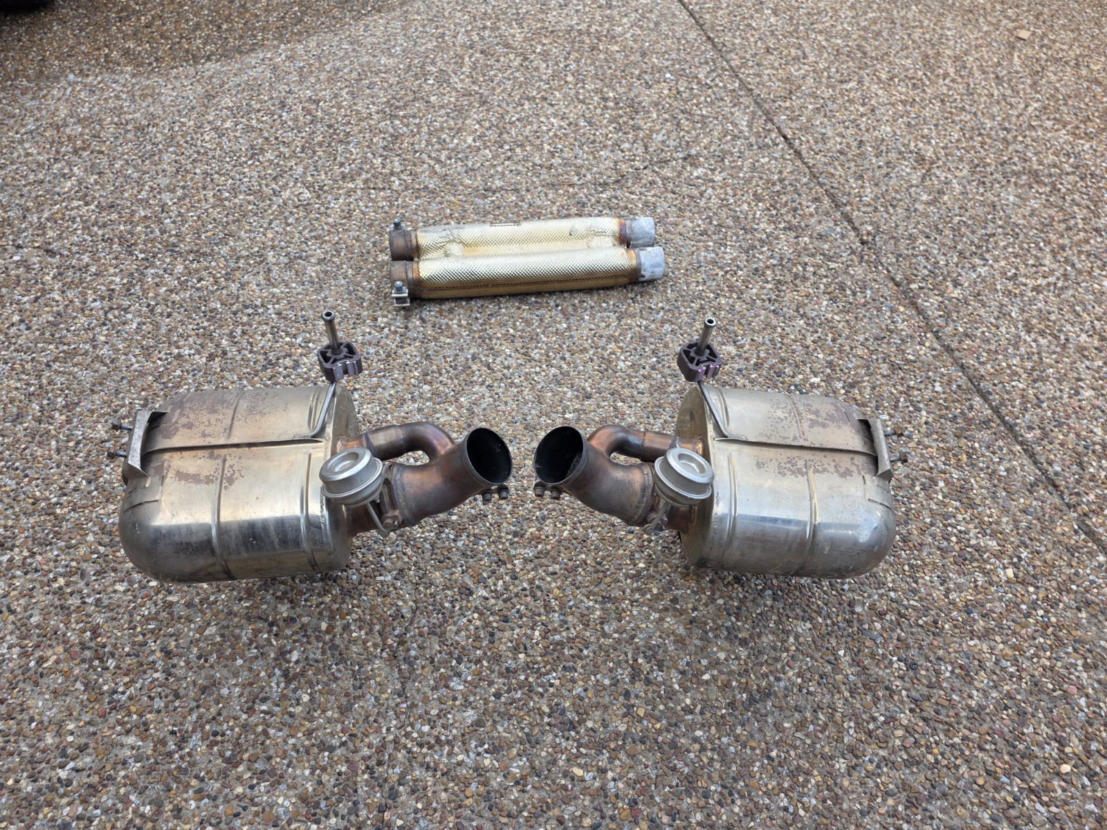 NOVITEC RACING FERRARI F12 BERLINETTA (L & R) EXHAUST MUFFLER SILENCER & H-PIPE