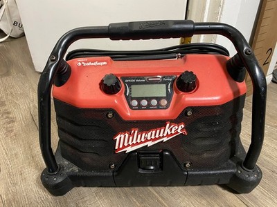 Milwaukee Heavy Duty Jobsite Radio
