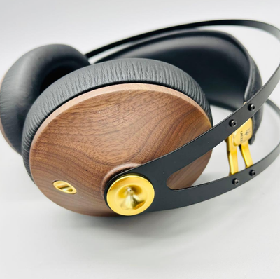 Meze Audio 99 CLASSICS ゴールド M99C-WG-J Meze Audio Headphones 99 Classics Gold M99C-WG-J Over Ear Walnut