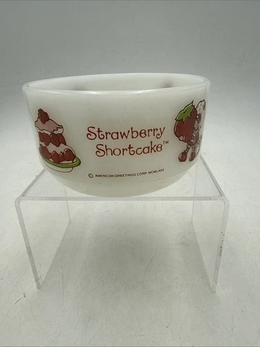 Anchor Hocking Cereal Bowl Strawberry Shortcake Vintage 1980 Milk Glass