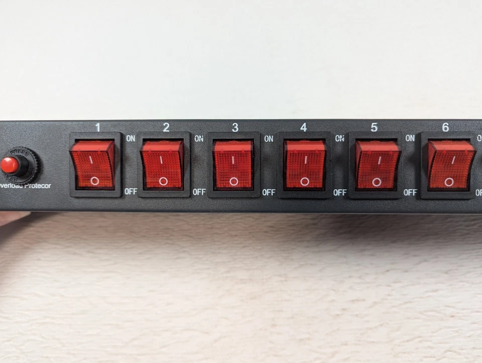 10 Outlets - 1U PDU Rack Mount Power Strip-Network Server Rack - Surge Protector - Image 3 of 4