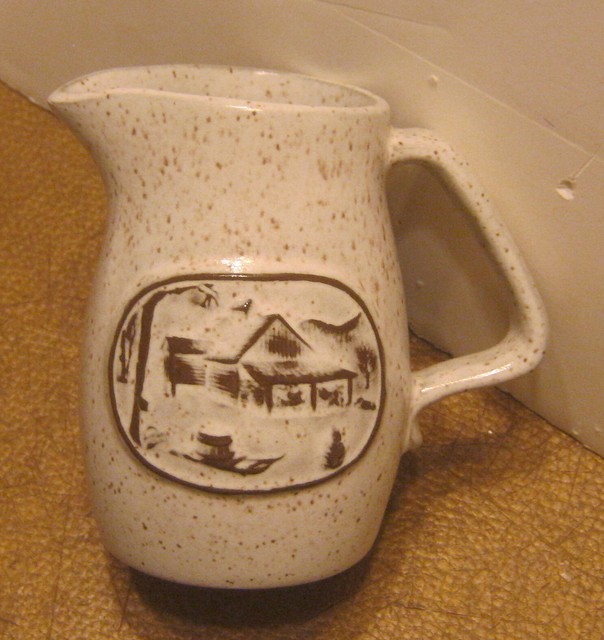 Onion River Pottery SOUTH BURLINGTON VT Creamer EXCELLENT Condition