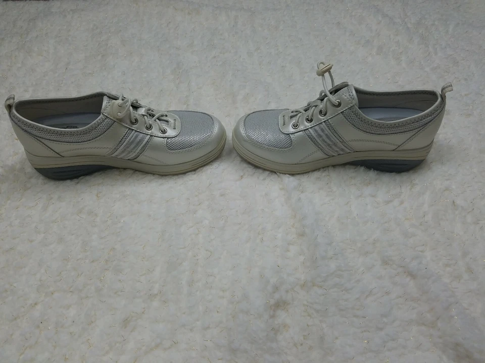 Zapatos para caminar Grasshoppers Get Fit blancos/grises talla 6M usados Foto 4 de 4