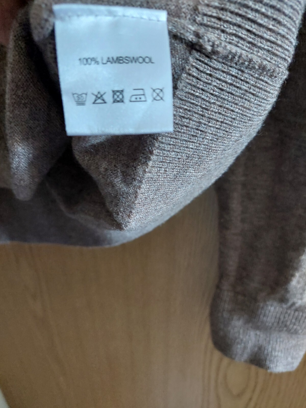 Howick arlington 100% lambswool medium jumper | eBay