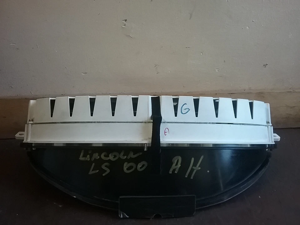 Lincoln LS 2000-2002 cúmulo de cabeza de velocímetro XW4F-10849-CL (a/T automático) Foto 3 de 4