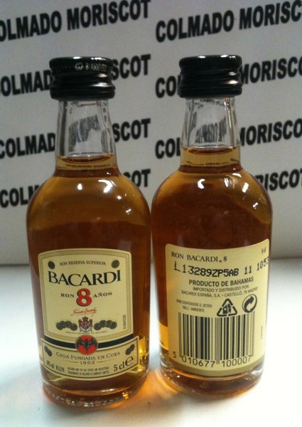 RON BACARDI 8 AÑOS 5cl 40% BAHAMAS RHUM RUM miniatura mignonette mini bottle C 