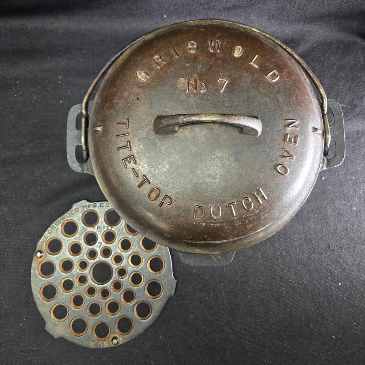 Vintage Griswold No. 7 Tite-Top Dutch Oven 2603 w/ Lid 2604 and No