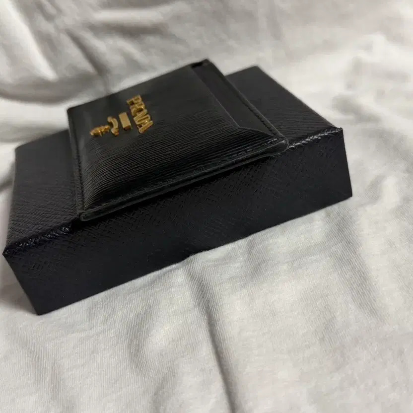 Prada Milano Men's Card Wallet - Complete & Clean thumbnail 4