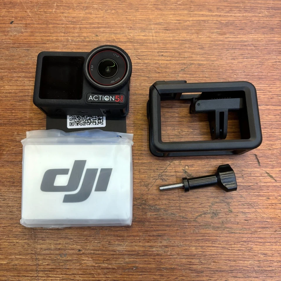 DJI Osmo Action 5 Pro Standard Combo, Waterproof Action Camera - Image 2 of 4