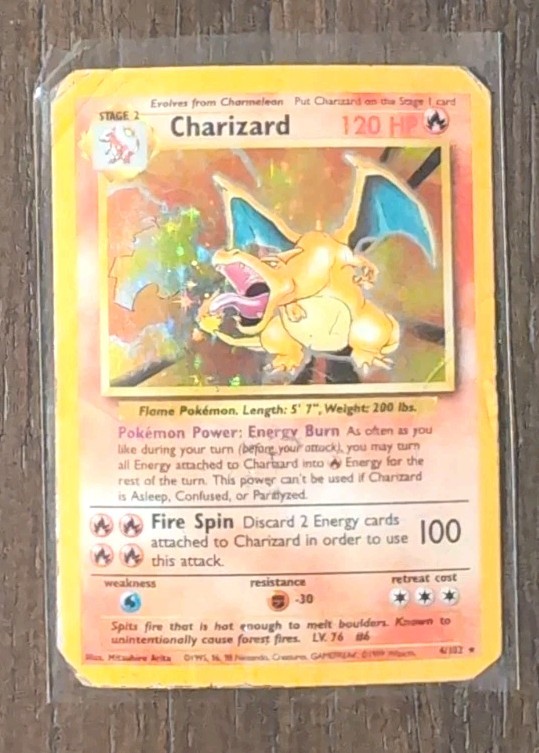Charizard 004/102 Base Set Holo 423