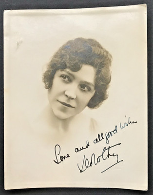Rare c.1915 Signed Portrait  Dorothy    Dobson Studios Liverpool   Dorothy Minto