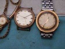 OROLOGI ''TIMEX'' UNO FUNZIONANTE ALTRI RICAMBI O RIPARAZIONE VEDI FOTO PER FAVORE.