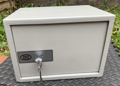 Alpha Safes Schwerlast Stahltresor - Schlüsselschloss Sicherheitsbox für Home Office