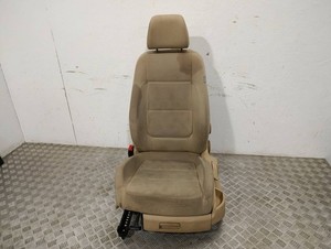 Volkswagen Golf Plus 2006 Fahrersitz KRD51730