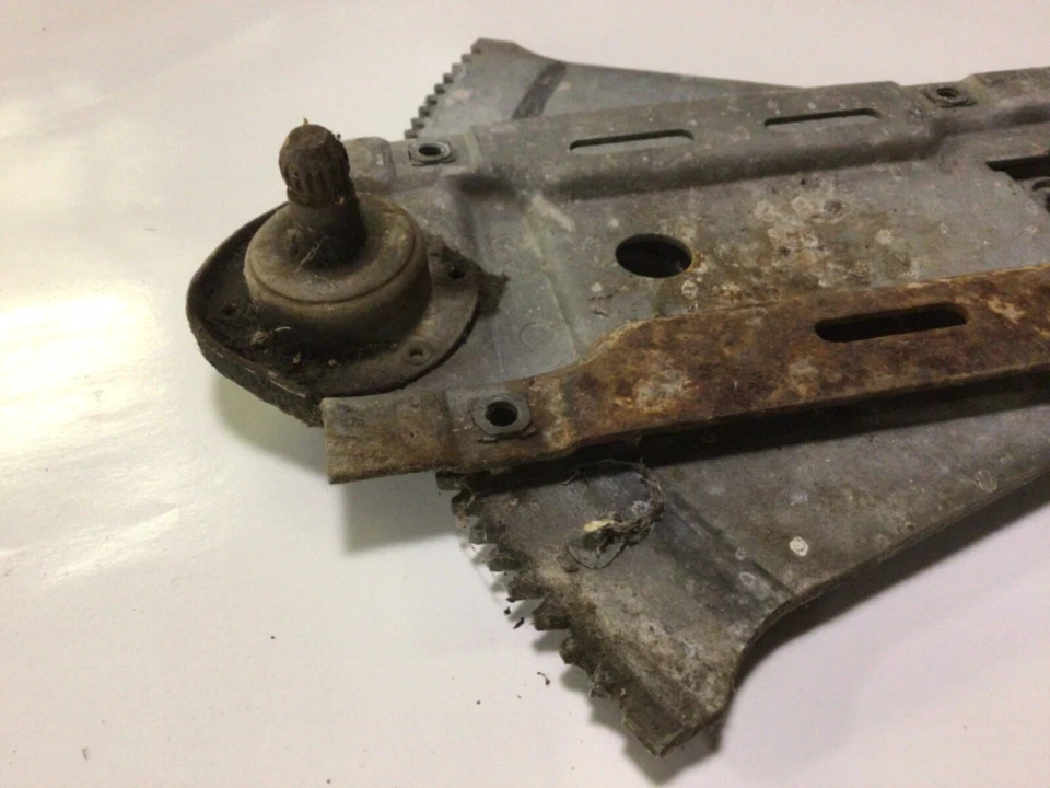 67 Camaro Firebird Puerta Izquierda Ventana Vidrio Regulador para Interior Estándar  Foto 4 de 4