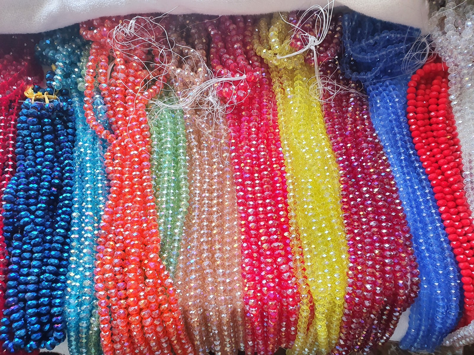Joblot of 20 strings (1400 beads) 12 mm mixed Colour Crystal beads new Wholesale