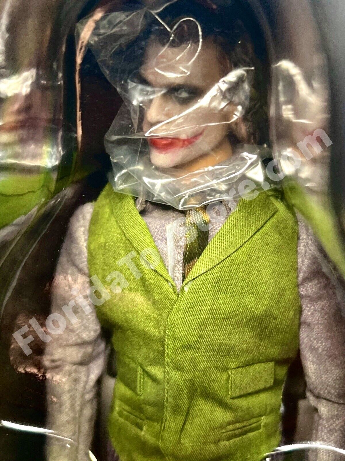 Foto 4 di 18