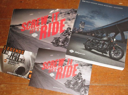 Harley-Davidson 2016 MOTOR PARTS CATALOGUE + Accessories 920 pages + New Models - Picture 2 of 10