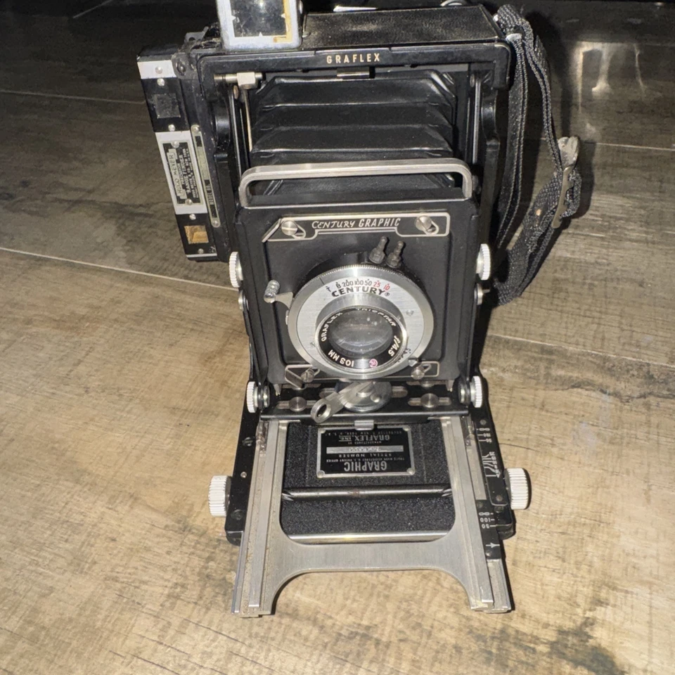 Graflex Graphic 2 1/4 x 3 1/4 Camera Hugo Meyer RngFndr + Singer Roll Hld As-Is - Image 4 of 4
