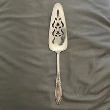 Silver Plated Cake or Pie Server Rose Leaf Art National Silver Co