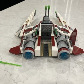 LEGO Star Wars: Jedi Scout Fighter 75051, 97% COMPLETE w 1 Mini Fig, Box, Manual