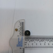 1951 Royal Quiet De Luxe Typewriter  V Key thumbnail