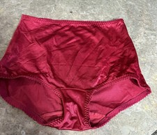 VINTAGE UNDERSCORE SECOND SKIN PANTY   SIZE LARGE.