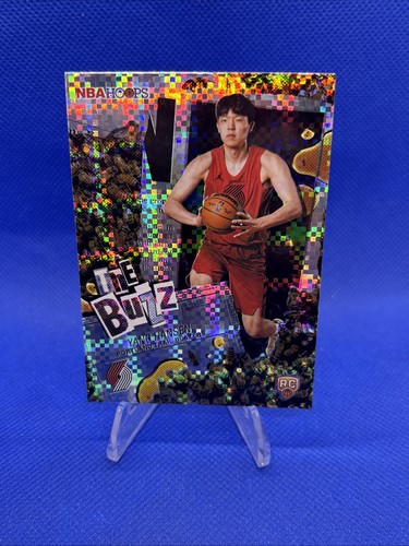 Yang Hansen 2025-26 Topps NBA Hoops #TB-16 The Buzz Pixel Burst Rookie (RC)