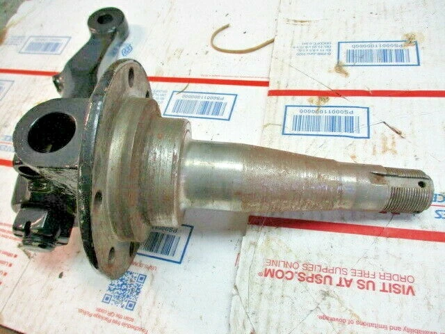 1935 Cadillac Left Front Spindle with Steering Arm    20 Series 355D - Image 2 of 4
