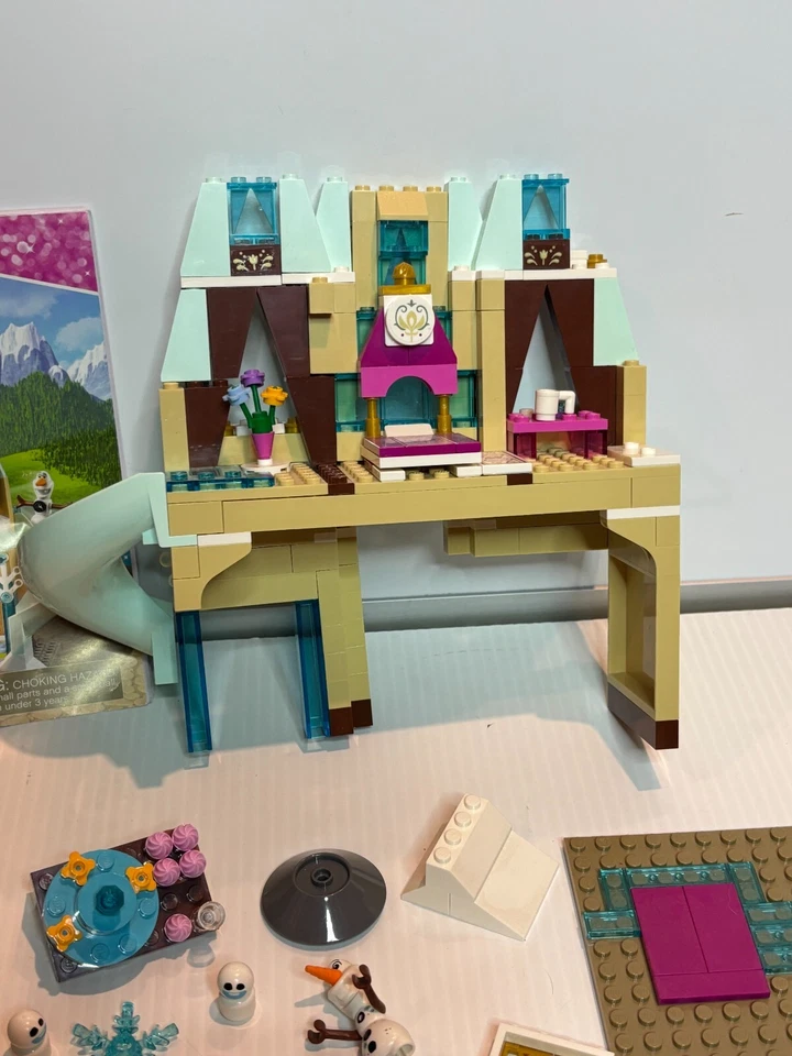 Disney Princesa Frozen Castillo Arendelle Celebración 41068 Anna Elsa - Incompleto Foto 2 de 4