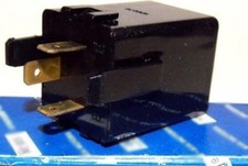 Hyunday Verna Relay Flasher Module - Turn Signal   955501E000