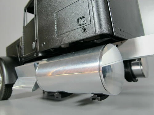 1:14 Benzinangetriebene RC-Modellbauten