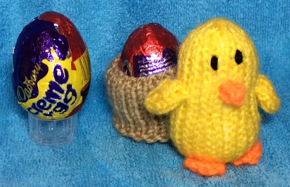 KNITTING PATTERN - Easter Chick and Nest chocolate cover fits Creme Egg