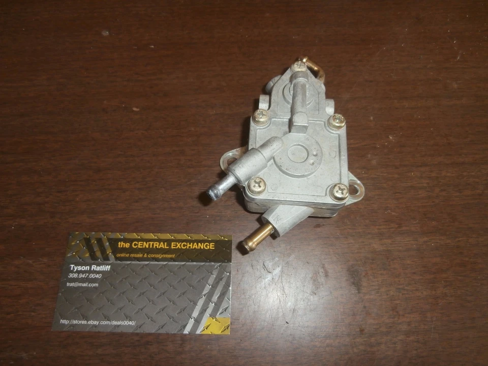 02 03 Polaris Sportsman 500 Professional Series 10 Fuel Gas Tank Air Pump OEM - Image 4 of 4