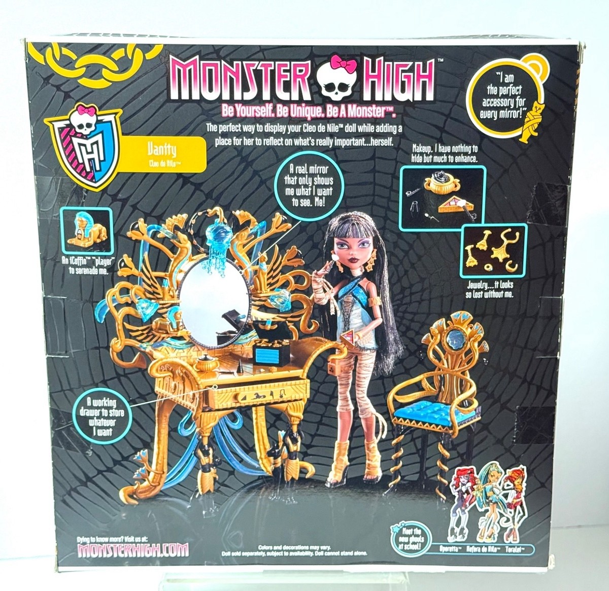 2011 MONSTER HIGH CLEO DE NILE VANITY PAYSET -MATTEL W9119 - NEW