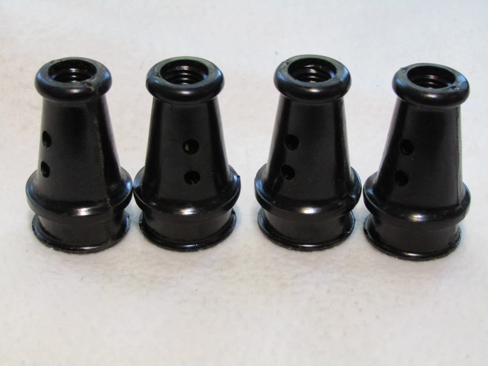 VINTAGE LAND ROVER SERIES 1 LUCAS ORIGINAL SPARK PLUG CAPS SET OF 4 - Image 2 of 4