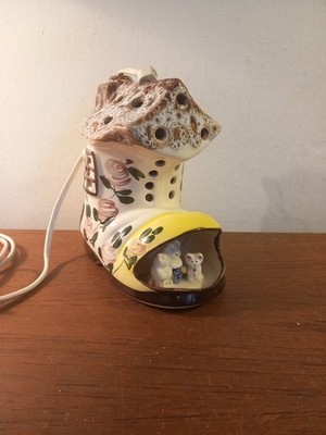 Vintage Derek Fowler Kinder Keramik Stiefel Schuh Kaninchen Nachttischlampe