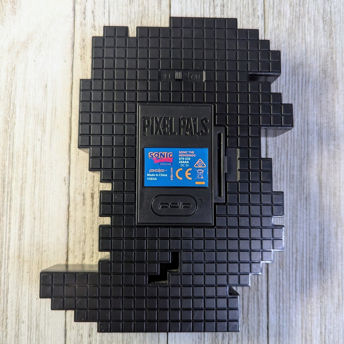 Pixel Pals Sonic the Hedgehog Light Up Stand Up Sega PDP