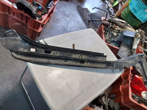 Volkswagen Touareg I 2005 Halterung Kotflügel 7L6805919B DDX1435